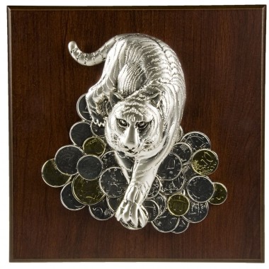 Плакетка большая «Тигр на монетах»