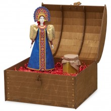 Подарочный набор: кукла фарфоровая, крем-мёд с лаймом и имбирем
