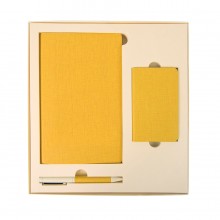 Набор подарочный PROVENCE; универсальное зарядное устройство(4000мАh), блокнот и ручка; желтый
