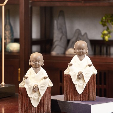 Набор статуэток "Маленькие монахи", подставка для книг