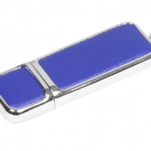 USB-флешка на 64 Гб компактной формы